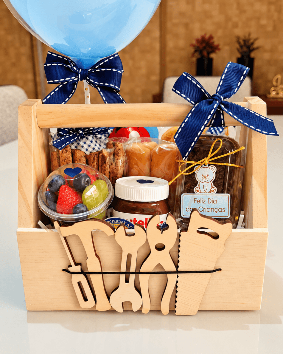 Kit Infantil com Balão Azul e Guloseimas
